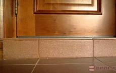 How to make an entrance door threshold yourself How to seal an entrance door threshold