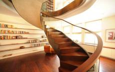 Manufacturing technology of wooden stairs